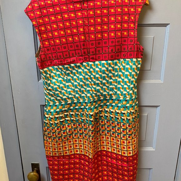 Gradient Geometric Dress - Picture 3 of 4